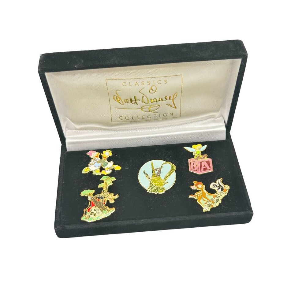 Walt Disney Classics Collection Boxed 5 Pin Set Sculpture Series New in Box